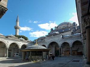 Der Innenhof der Beyazit Moschee