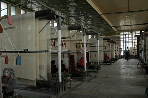 Teppichfabrik: Die Knüpfhalle